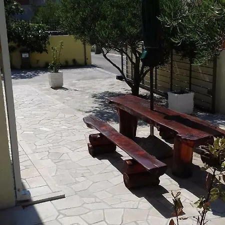 Holiday Paradiz Apartament *